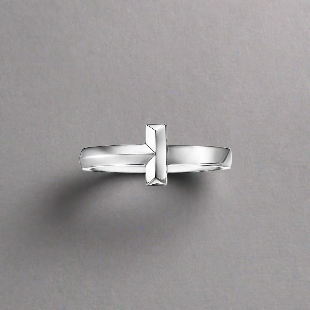 18K T T1 Ring