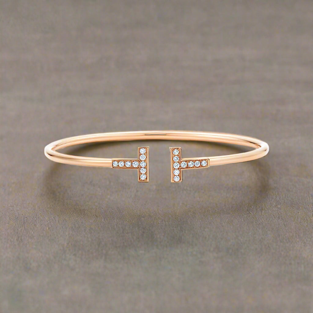 18K T Diamond Wire Bracelet