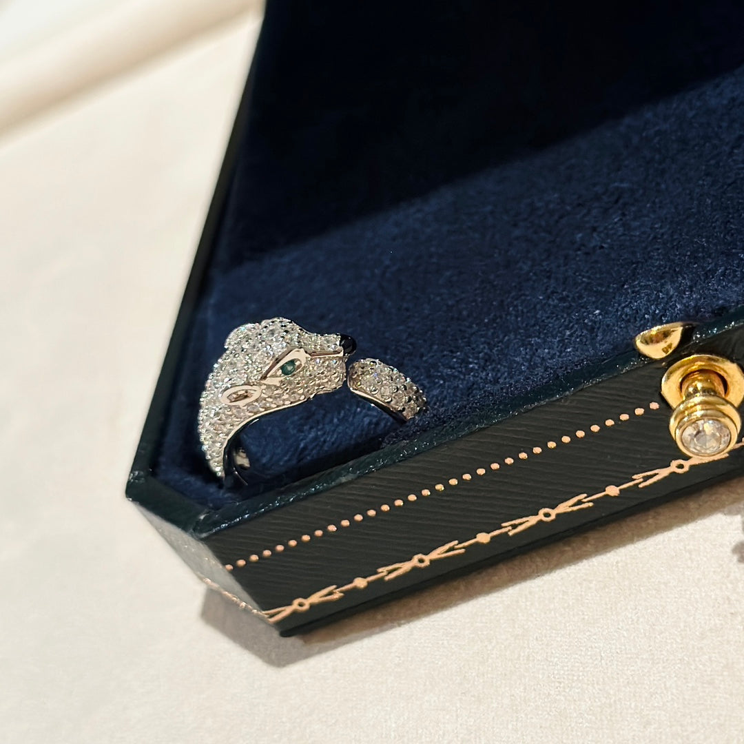 18K Panth̬re De Diamond Ring