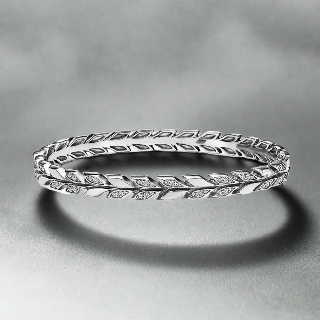 18K T Victoria Vine Diamonds Bracelet