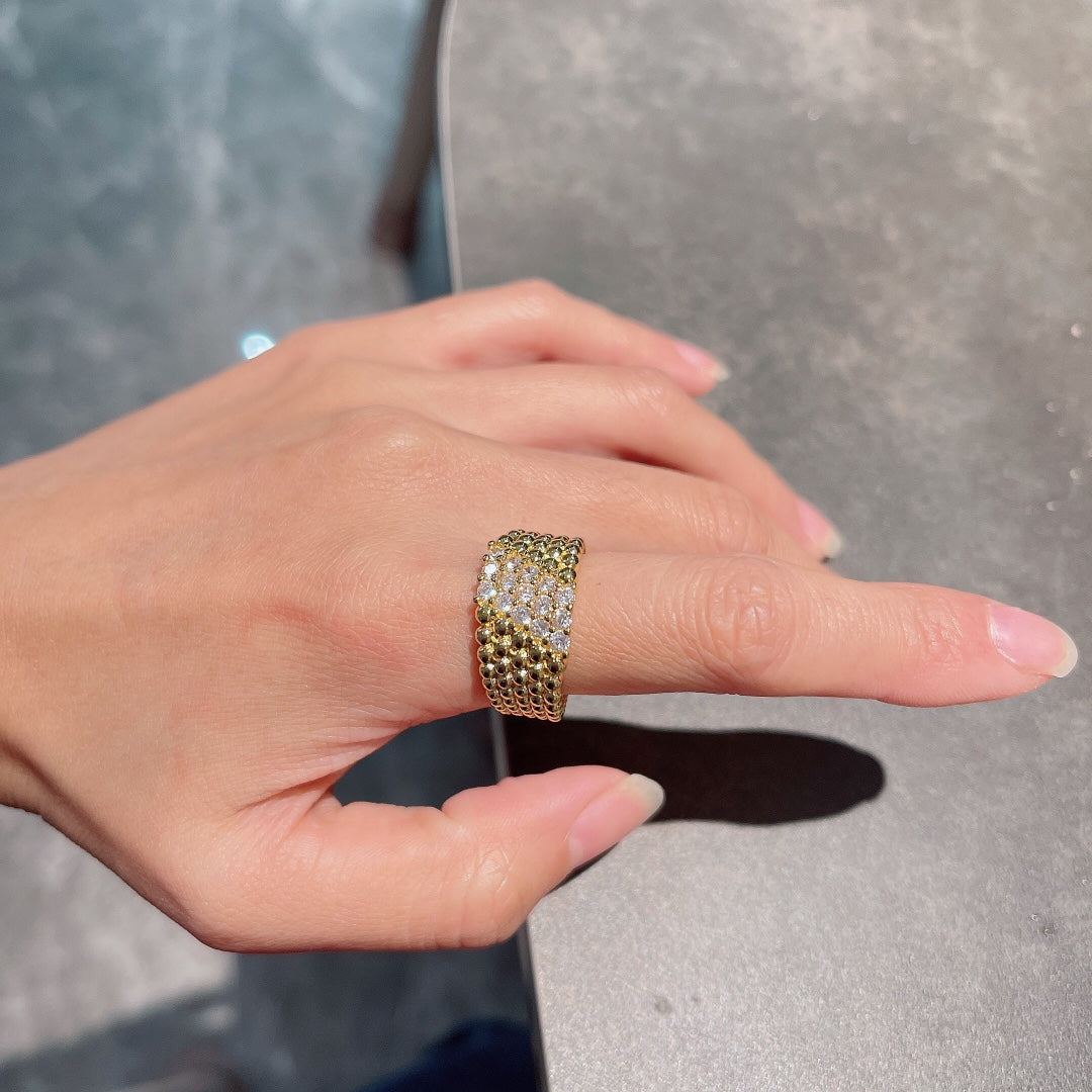 18K Perl̩e Diamonds Five Rows Ring