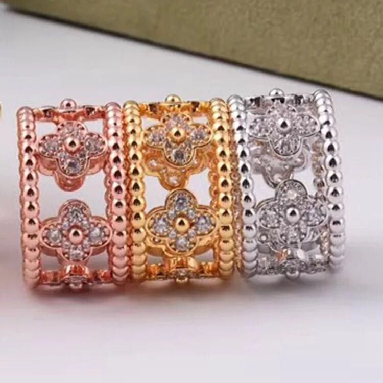 18K Perl̩e Clovers Ring