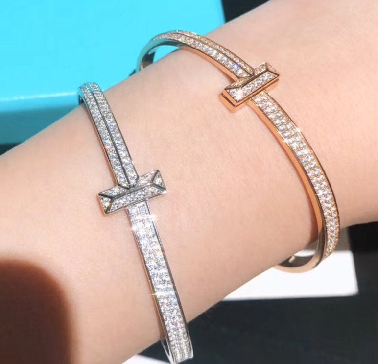 18K T1 Wide Diamond Hinged Bangle Bracelet