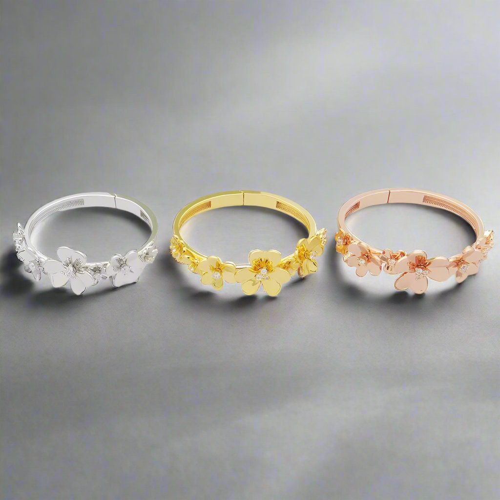 18K Frivole Seven Flowers Bracelet