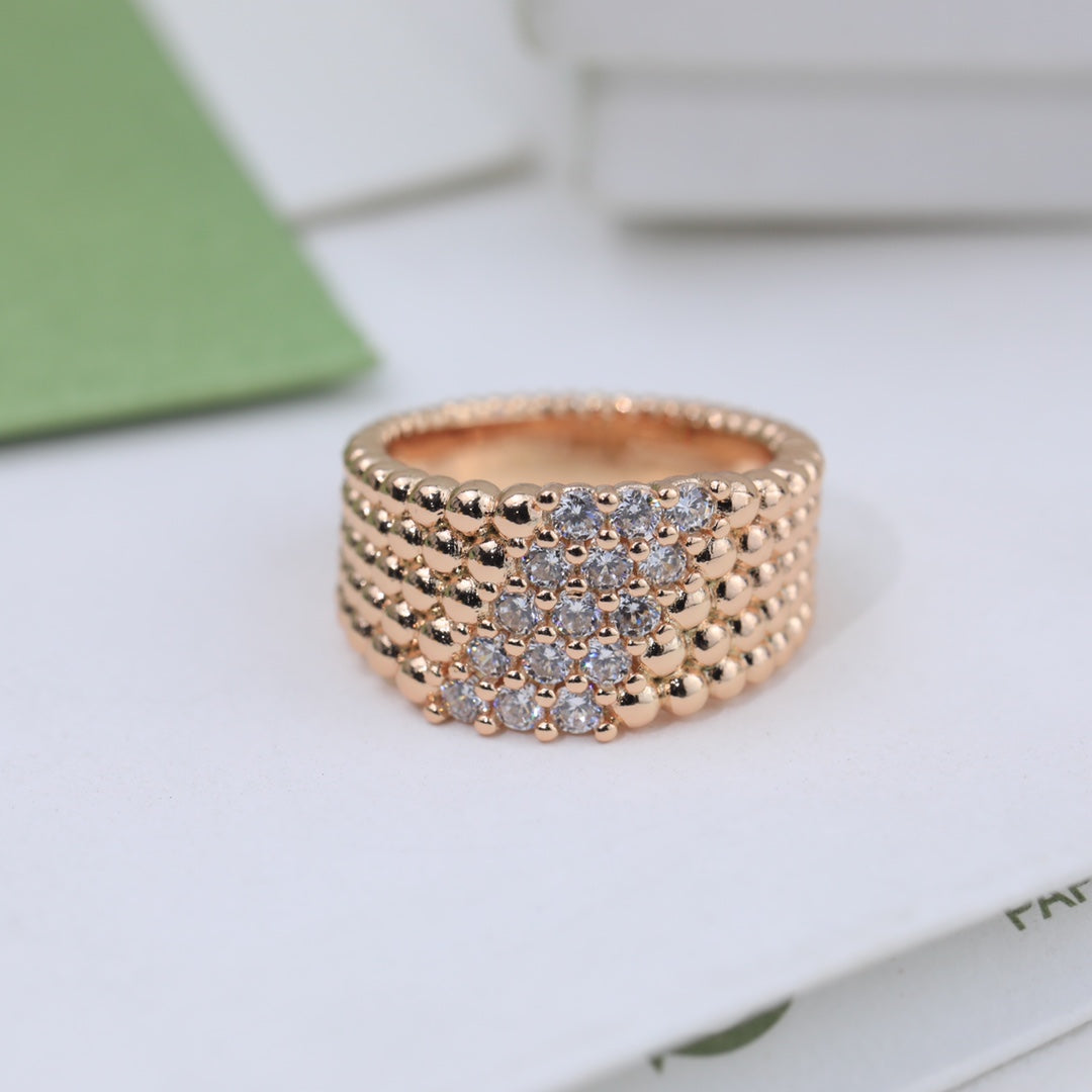 18K Perl̩e Diamonds Five Rows Ring