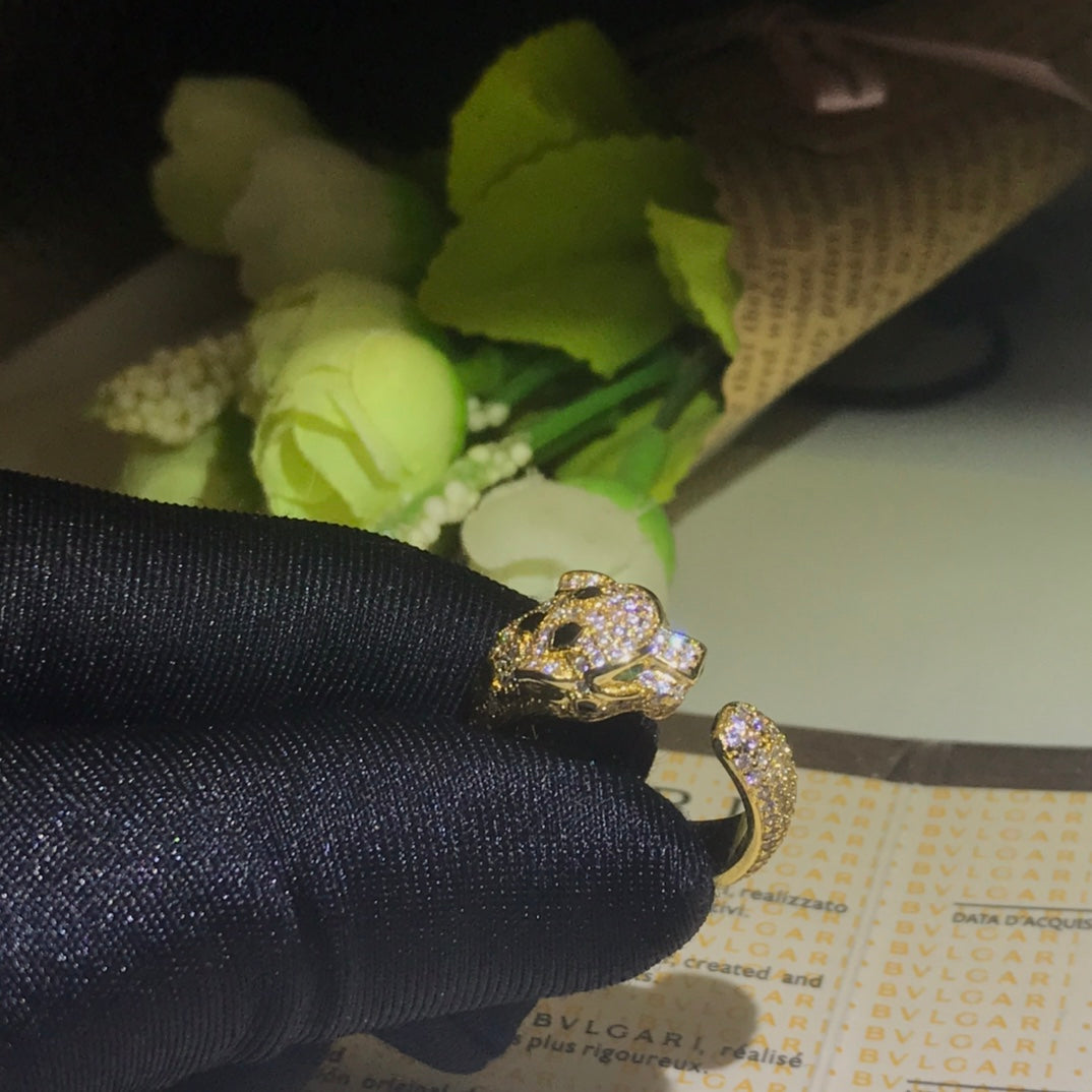 18K Panth̬re De Diamond Ring