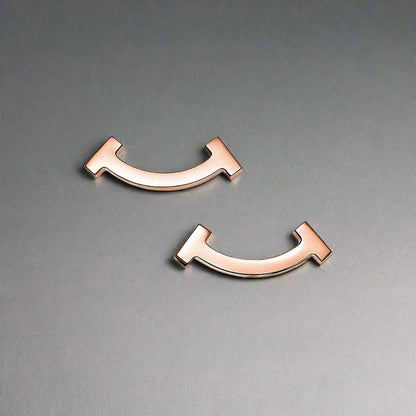 18K T Smile Earrings