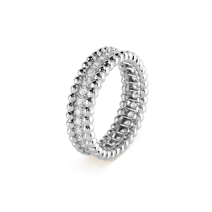 18K White Gold Perl̩e Diamonds Ring