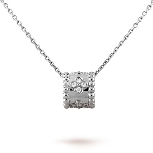 18K Perl̩e Clovers Pendant Necklace