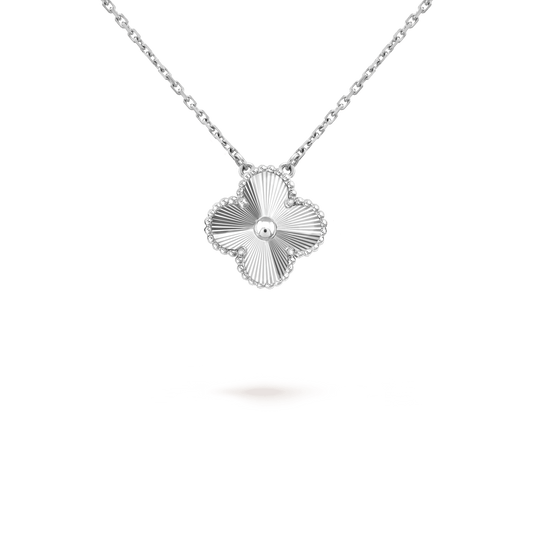 18K Vintage Alhambra Pendant Necklace