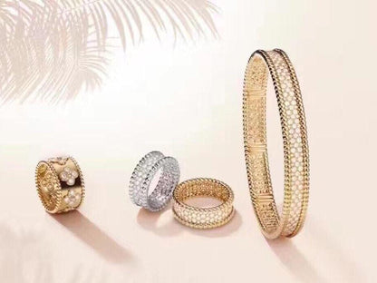18K Perl̩e Diamonds 3 Row Ring