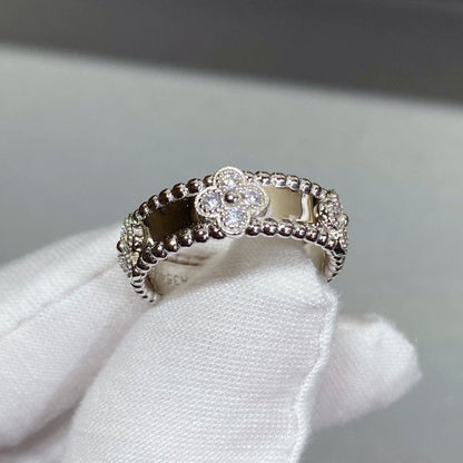 18K Perl̩e Clovers Ring