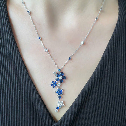 18K Folie Des Pr̩s Pendant Necklace