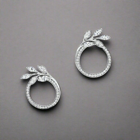 18K T Victoria Diamonds Earrings