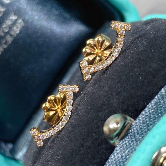 18K T Smile Diamonds Earrings