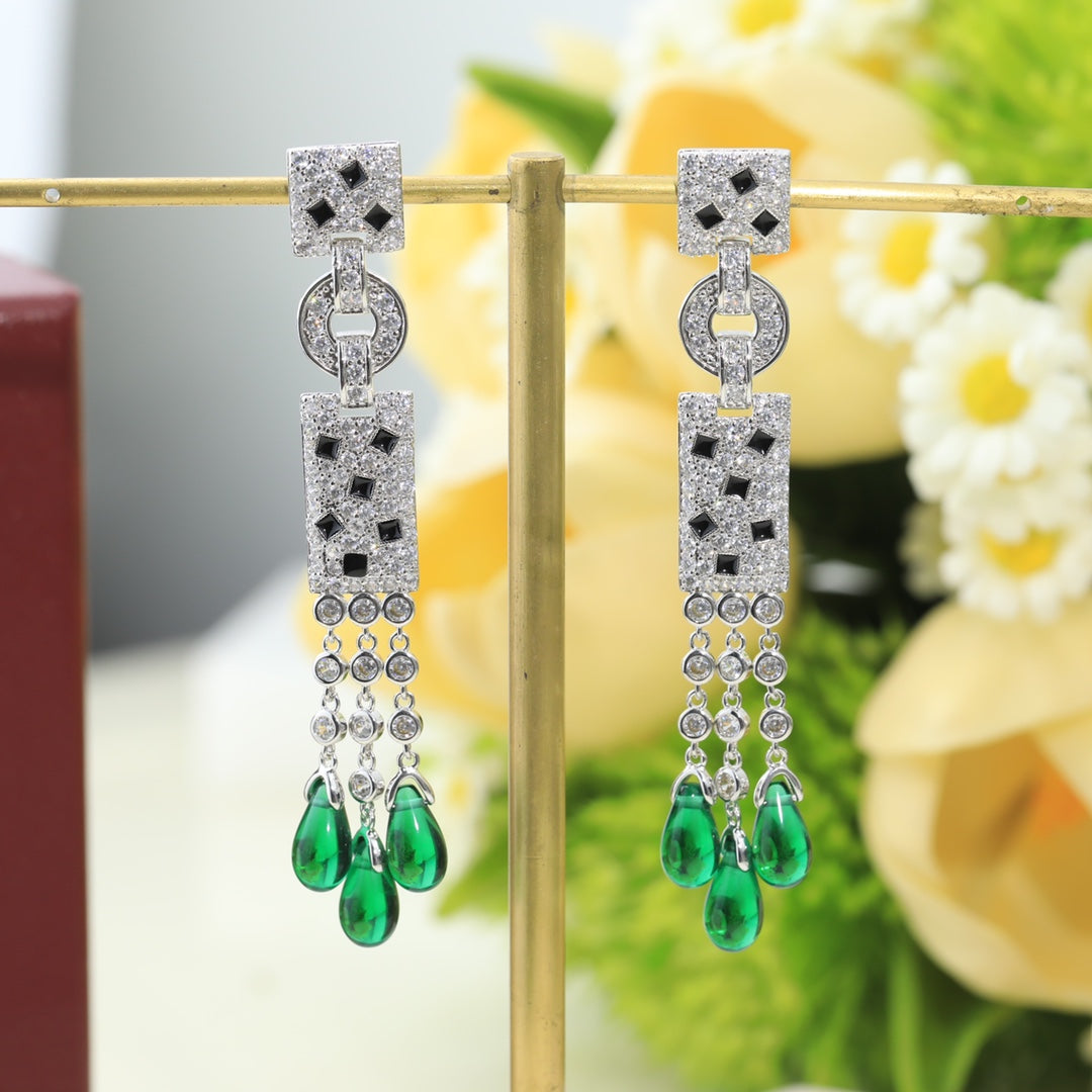 18K Panth̬re De Diamond Earrings