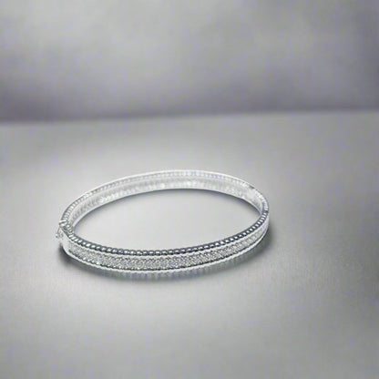 18K Perl̩e Diamonds One Row Bracelet
