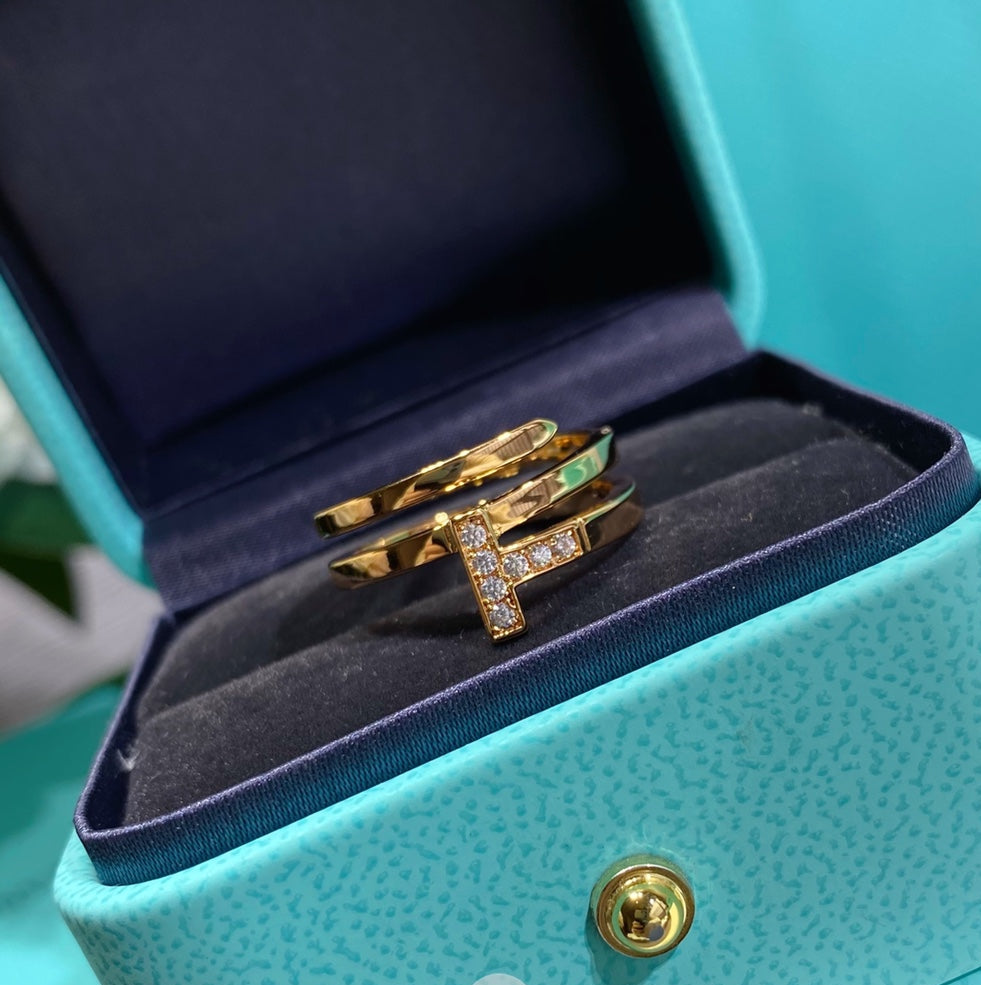 18K T Diamond Square Ring