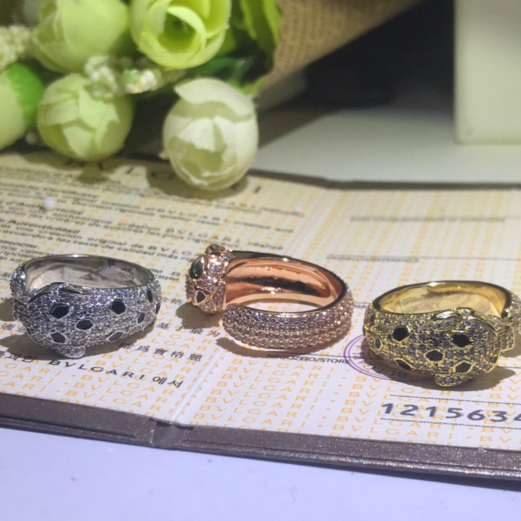 18K Panth̬re De Diamond Ring